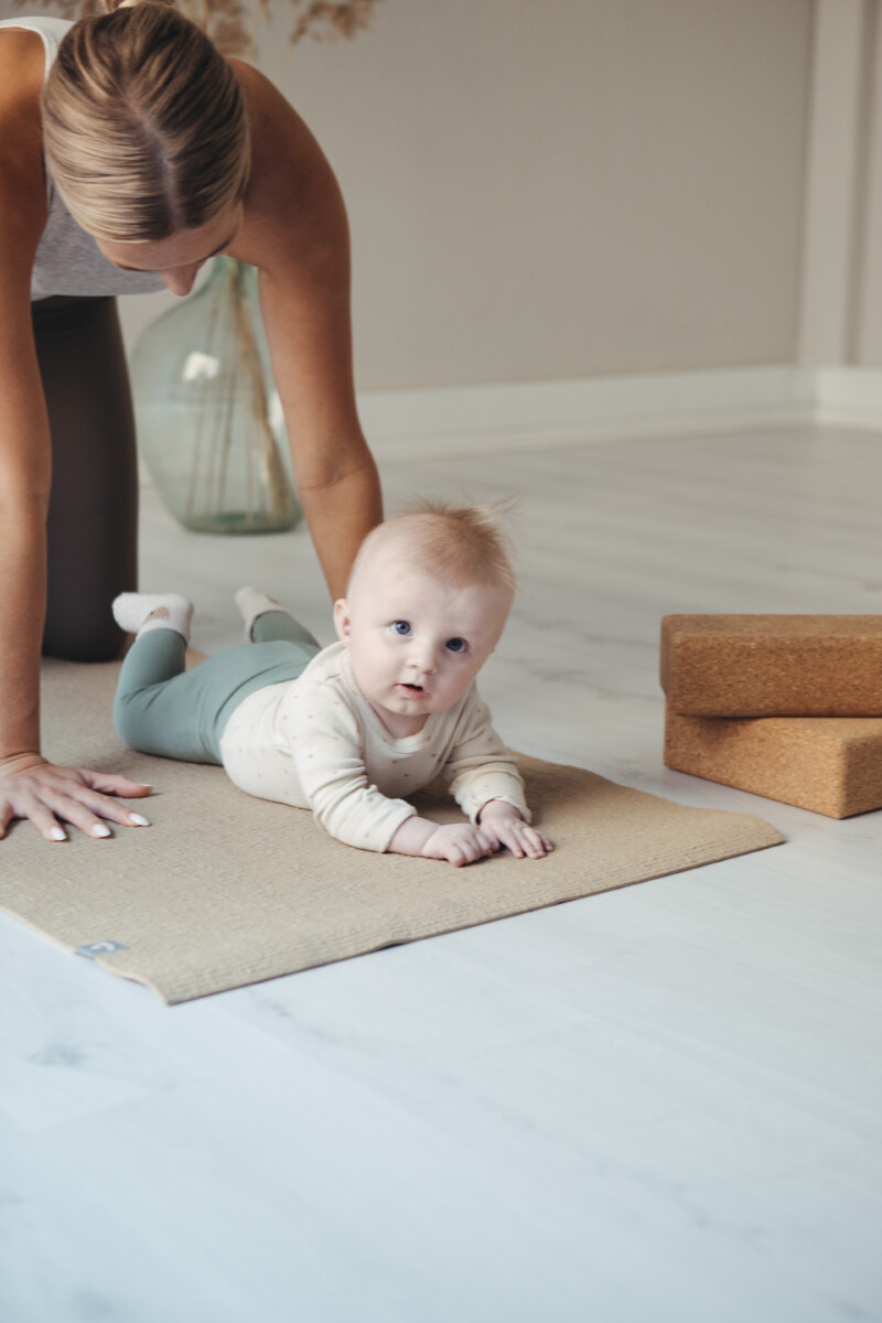 Postpartum joogakurssi / maalis-huhtikuu