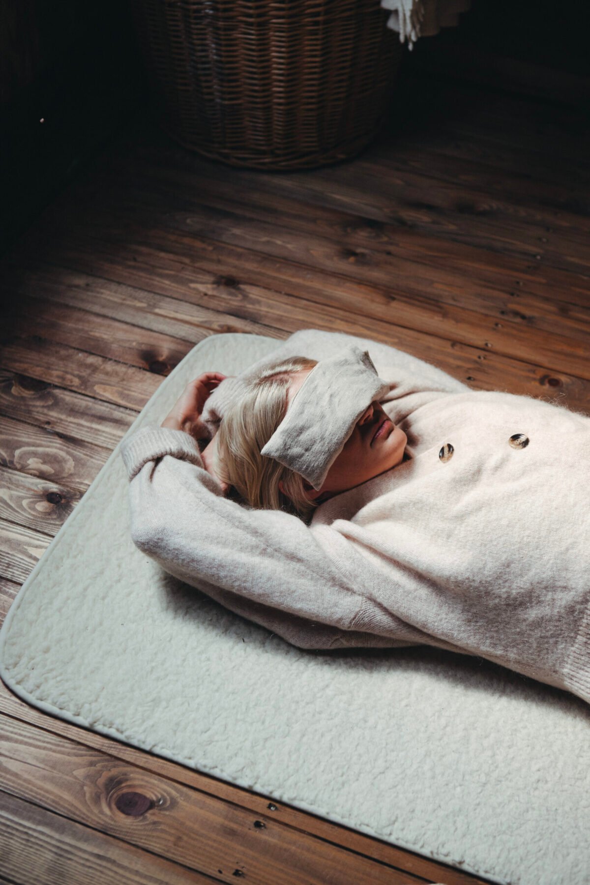 Late night Yin + Yoga Nidra / maaliskuu / Herttoniemi